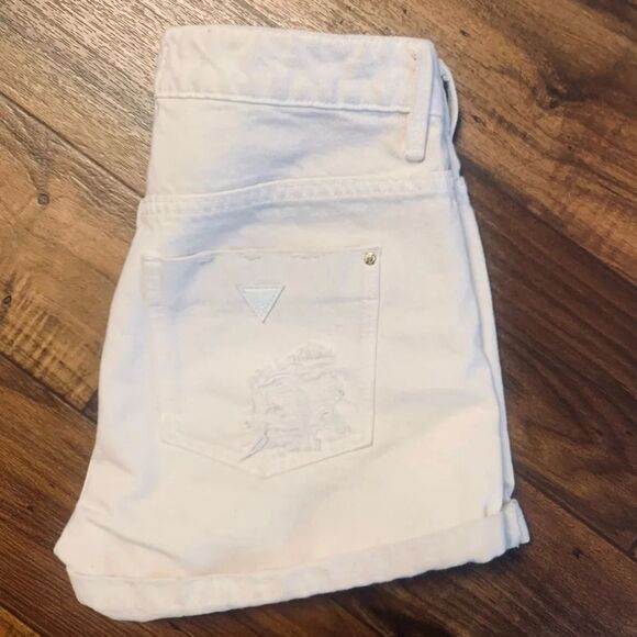 GUESS Women's Boy Fit Destroyed Denim Shorts Off-white Size‎ 25 - Picture 4 of 13